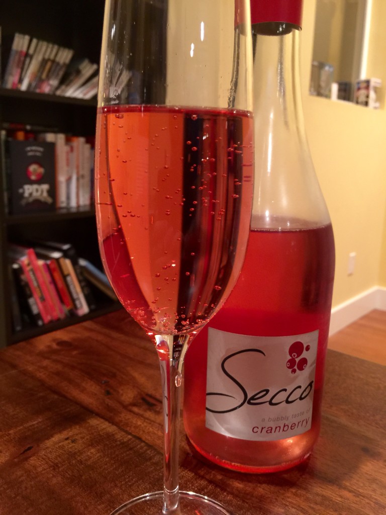 Secco Cranberry Pour