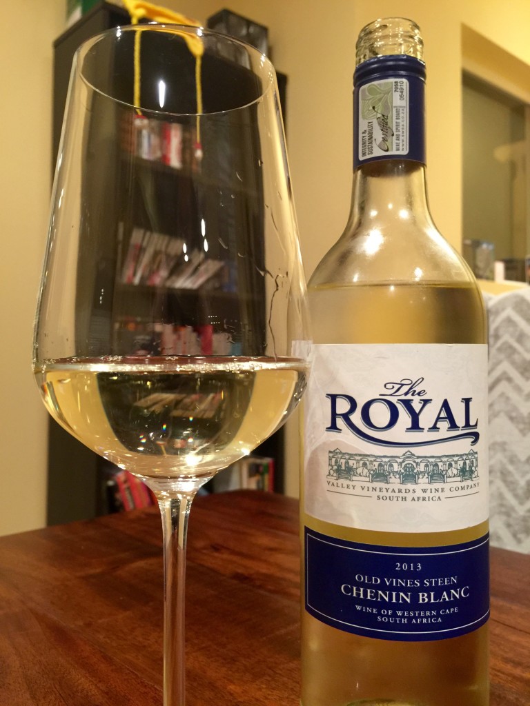The Royal Old Vine Chenin Blanc 2013 Pour