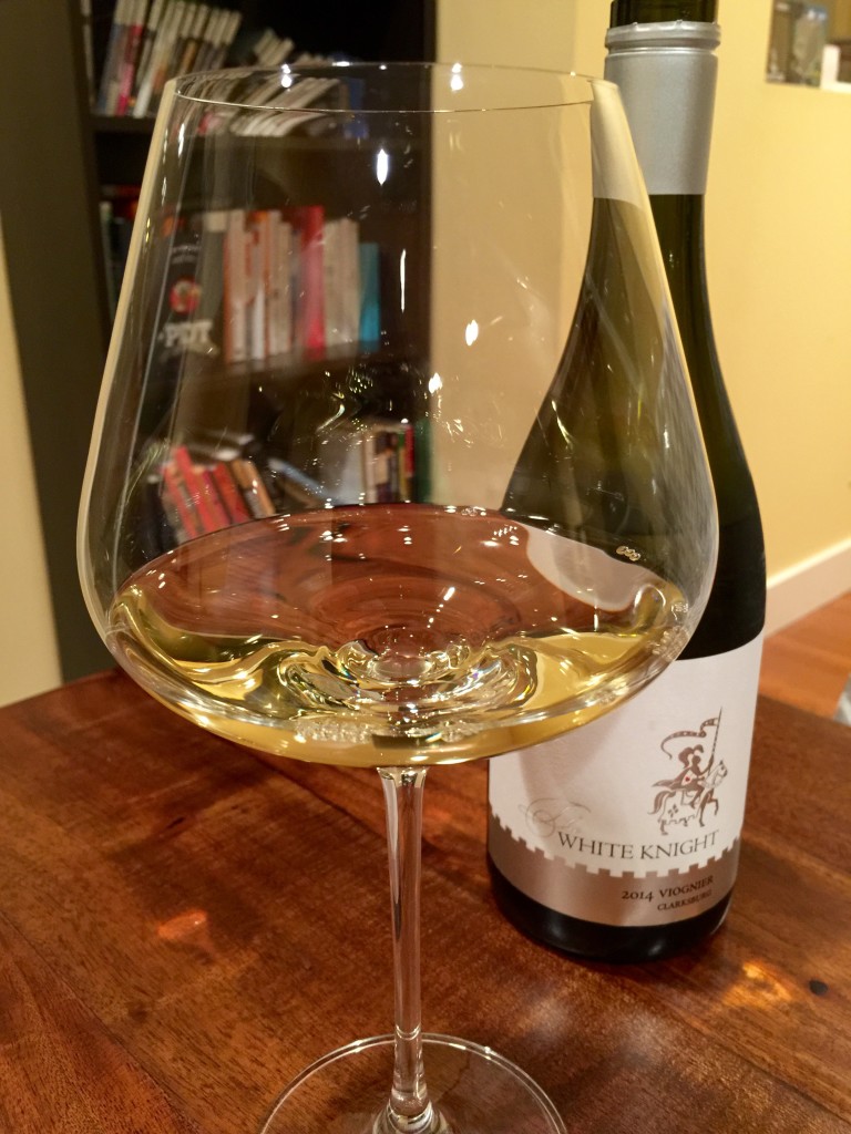 The White Knight Viognier 2014 Pour