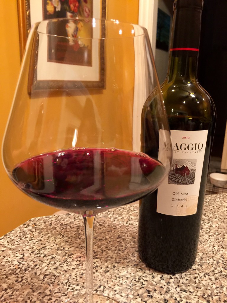 Maggio Old Vine Zinfandel 2013 Pour