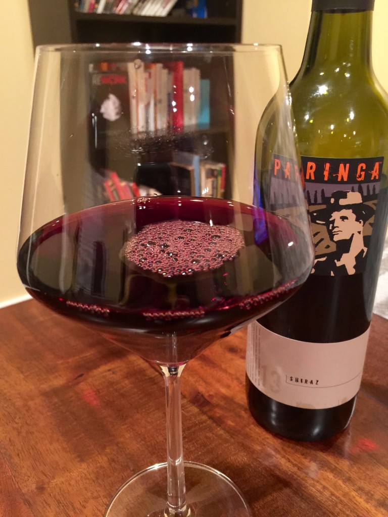 Paringa Shiraz 2013 Pour