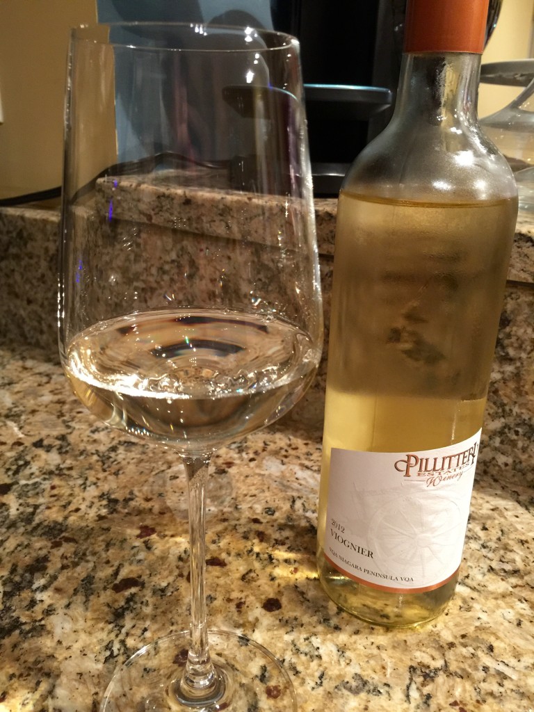 Pillitteri Estates Viognier 2012 Pour