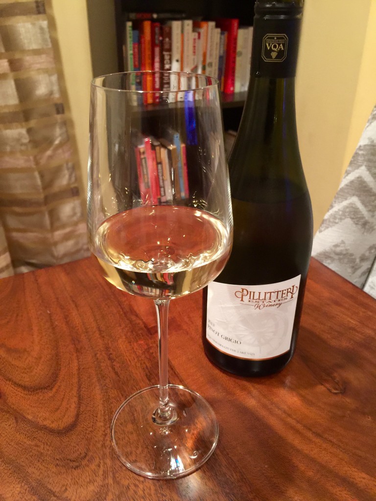 Pillitteri Estate Pinot Grigio 2013 Pour