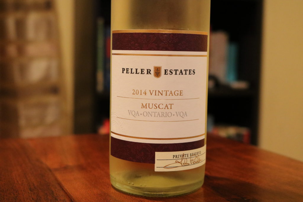 Peller Estates Muscat 2014 Bottle