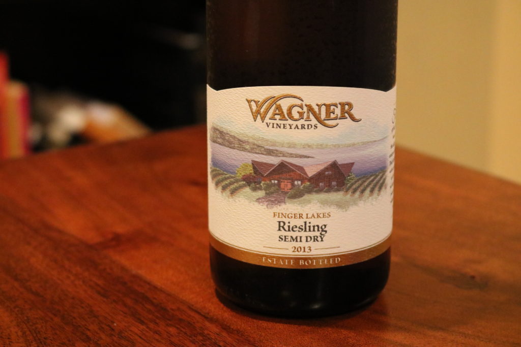 wagner-vineyards-semi-dry-riesling-2013-bottle