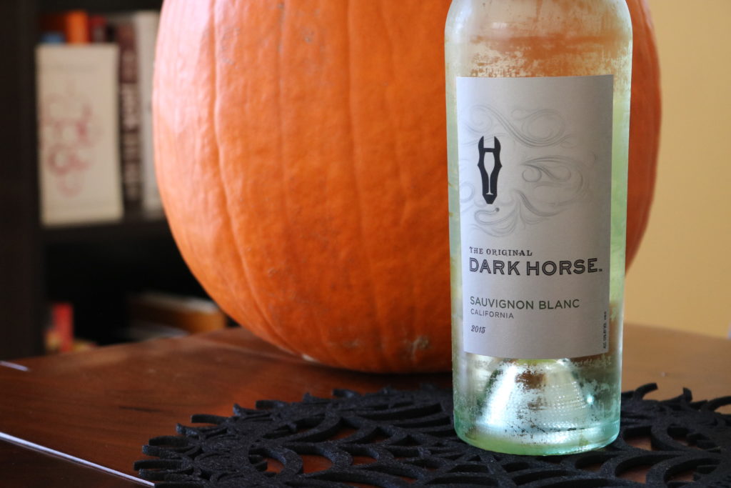 dark-horse-sauvignon-blanc-2015-bottle