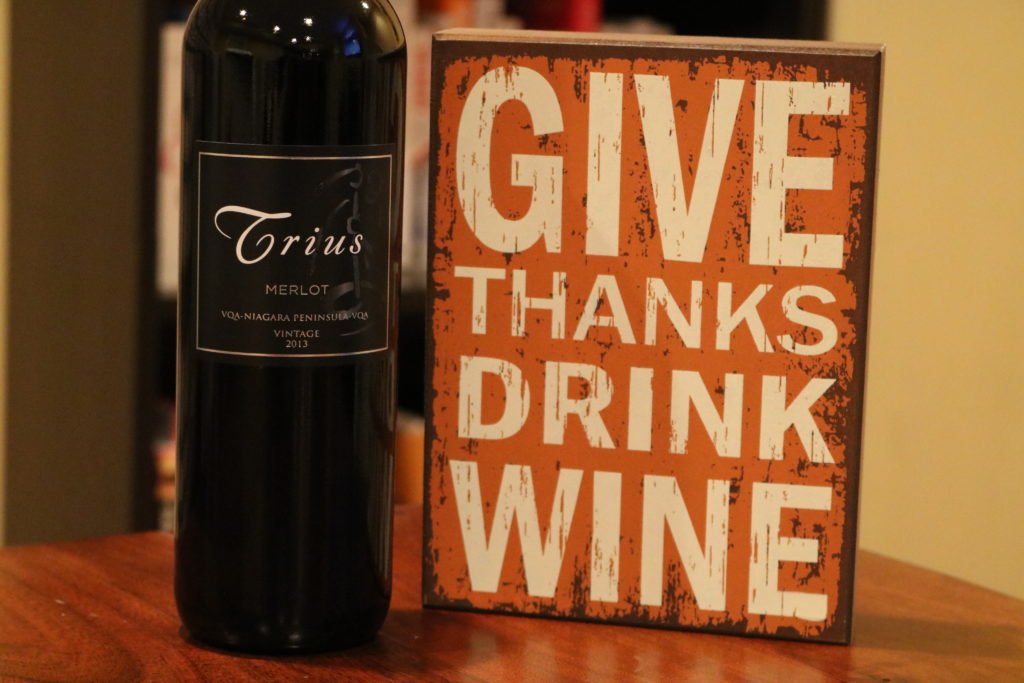 trius-merlot-2013-bottle